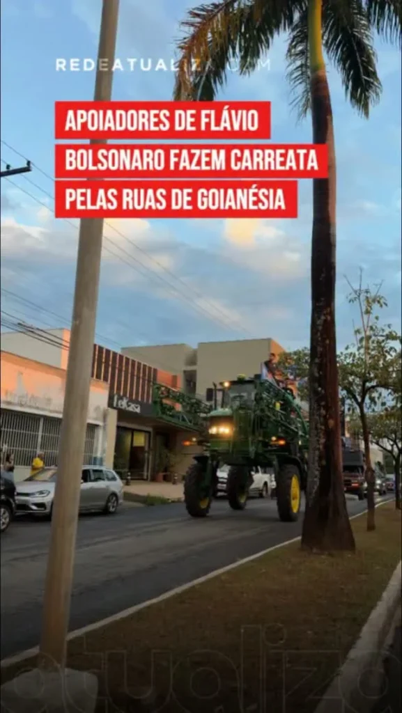 Apoiadores de Flávio Bolsonaro fazem carreata em Goianésia